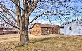 Dog-Friendly Bartlesville Retreat With Yard!